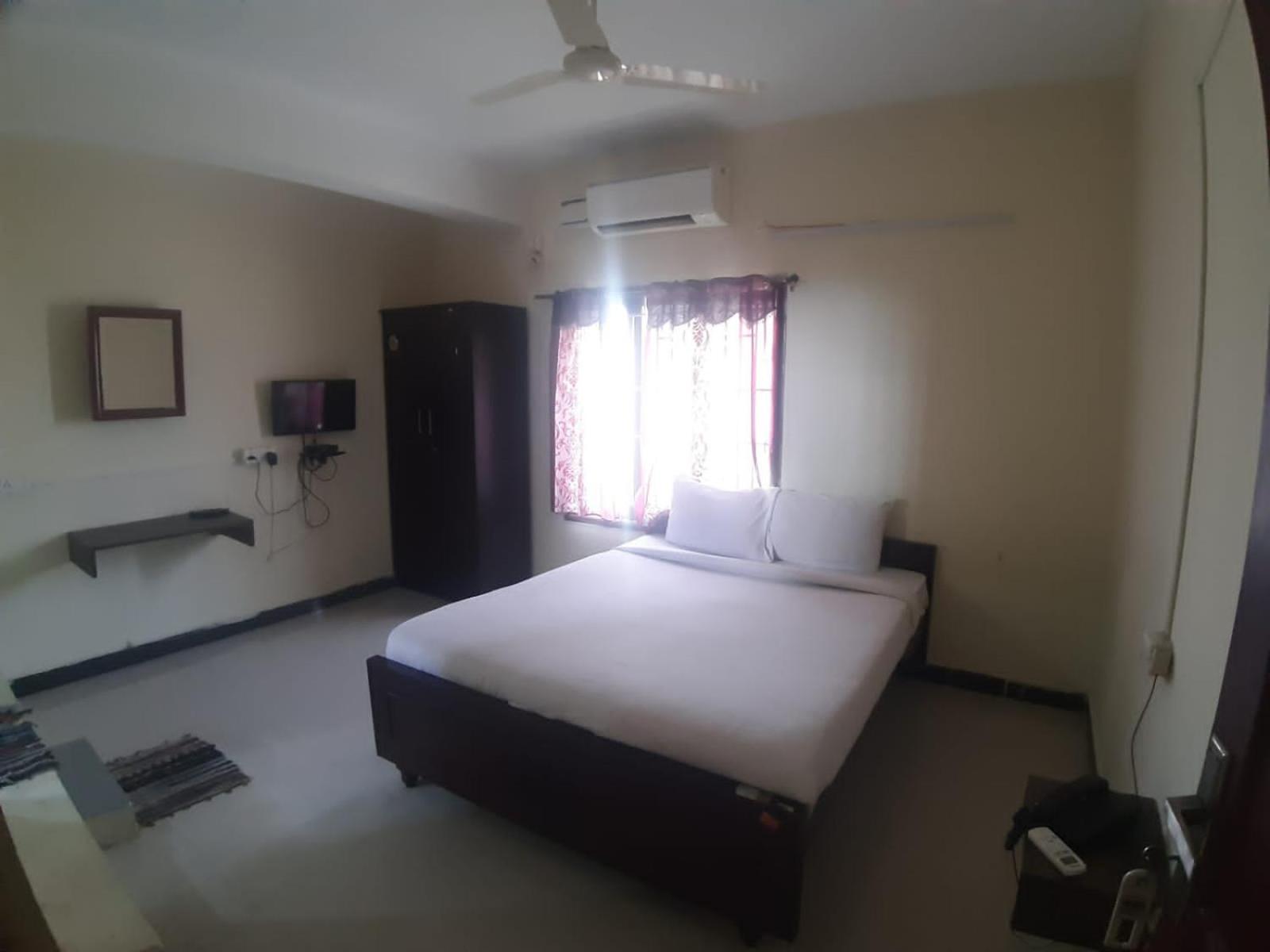 Shree Sairenu Near Maruthamalai And Bharathiyar Univ And On The Way To Near Isha Adiyogi Hotell Marudhamalai Exteriör bild