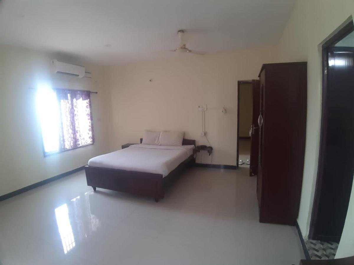 Shree Sairenu Near Maruthamalai And Bharathiyar Univ And On The Way To Near Isha Adiyogi Hotell Marudhamalai Exteriör bild